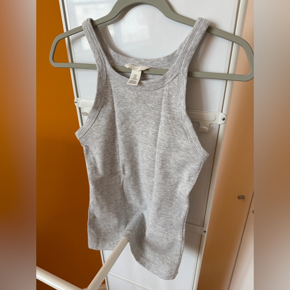H&M gray tank top